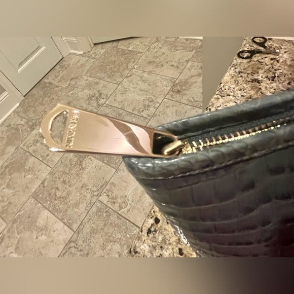 EUC Brahmin Sage Medium Asher & Trifold Wallet - Picture 6 of 8